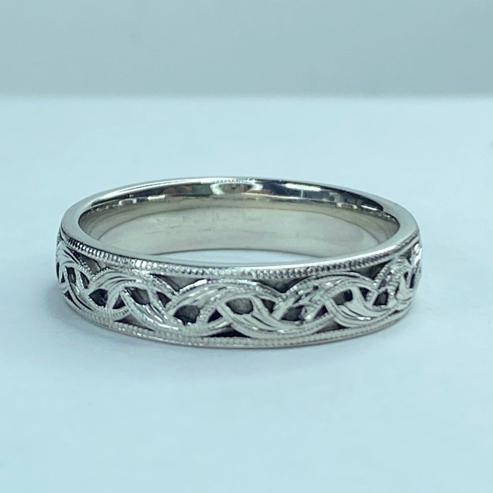 JR6184 c1950's Tacori Pt 5.0mm Floral etched out miligree ornate men's ring 8.4g